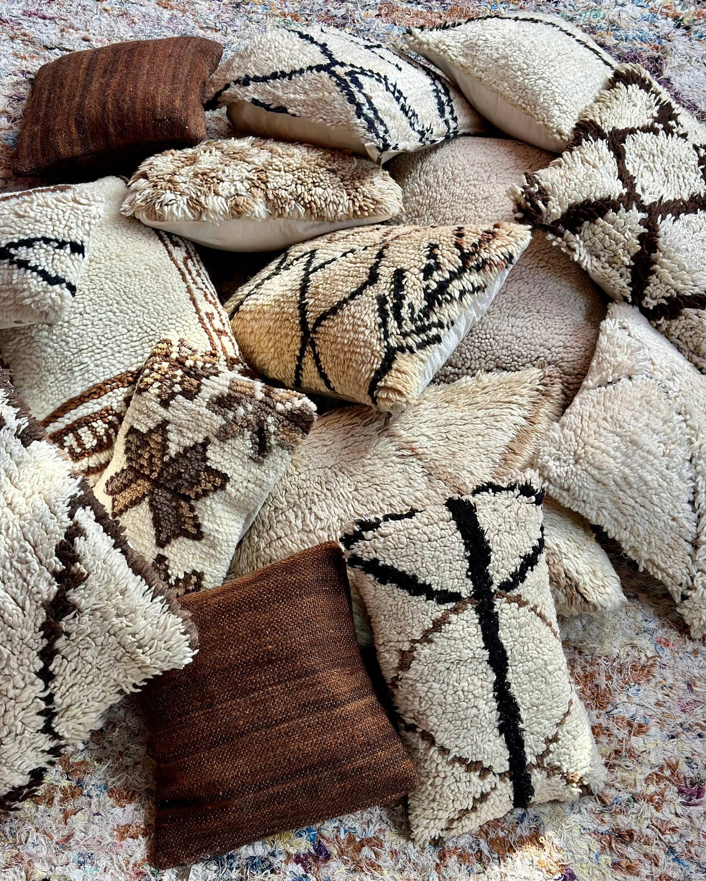 Upcycled Vintage Berber Kussenhoes (Bordeauxrood)