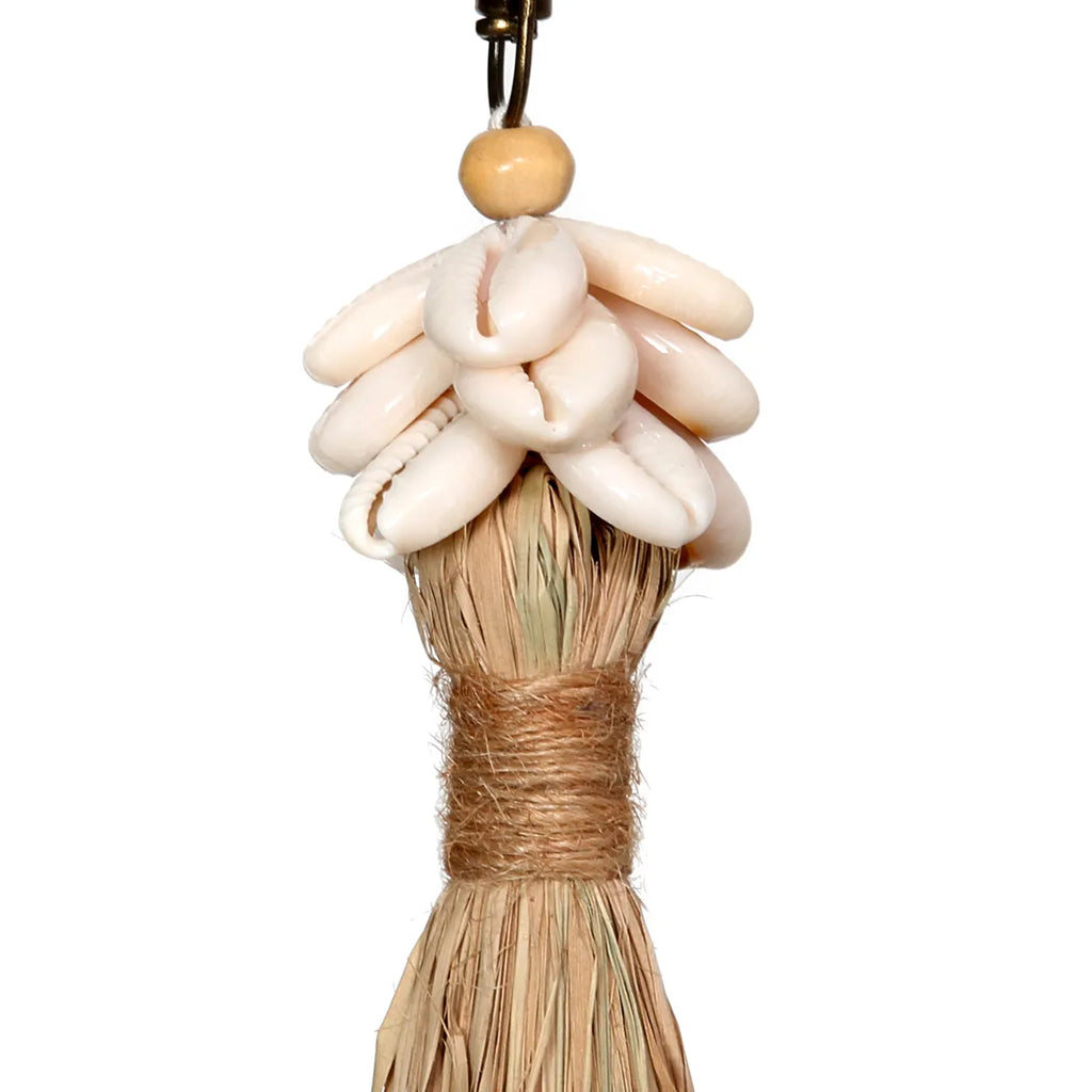 De Raffia Kauri Schelp Sleutelhanger
