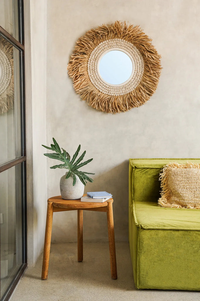 De Raffia Cowrie Spiegel