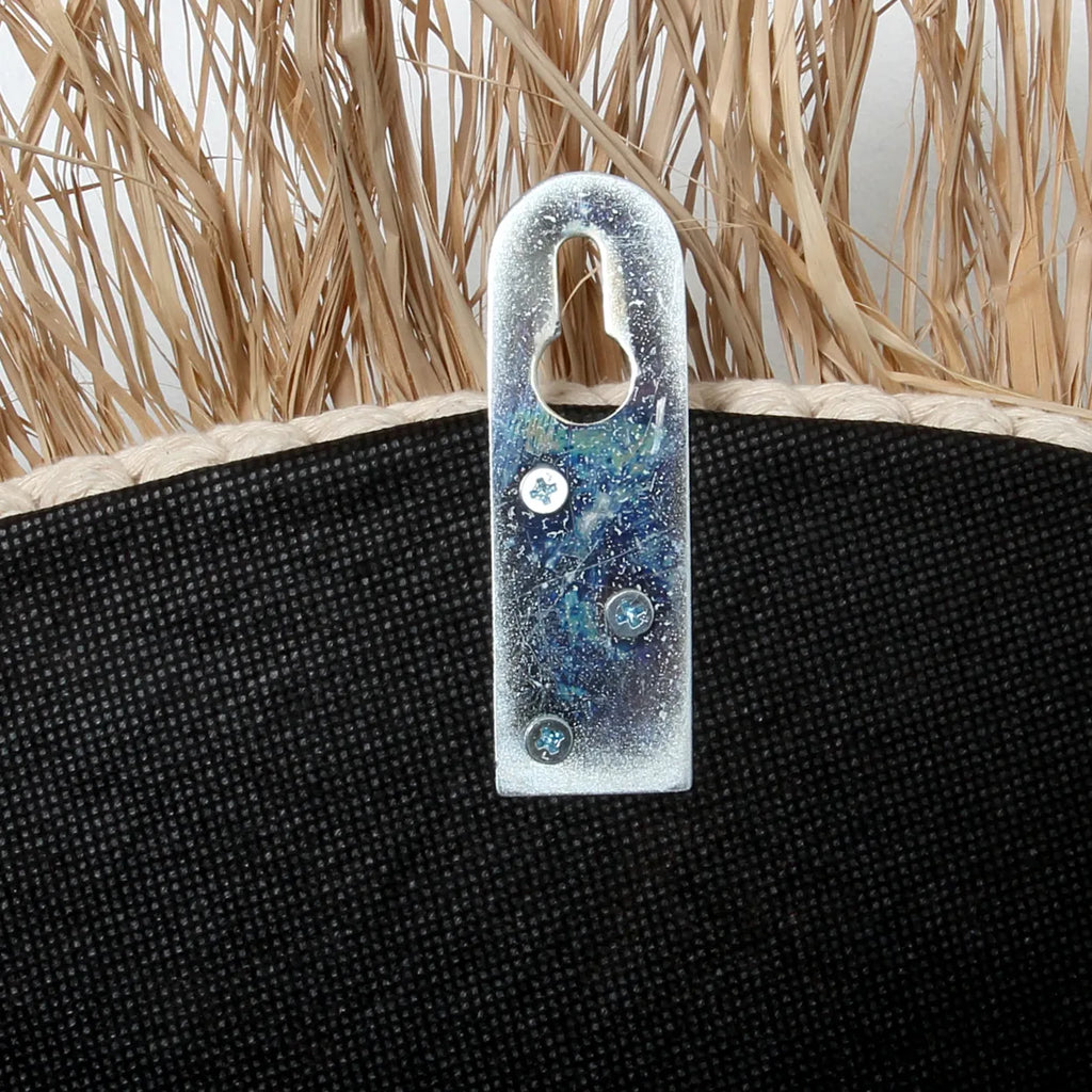 De Raffia Cowrie Spiegel