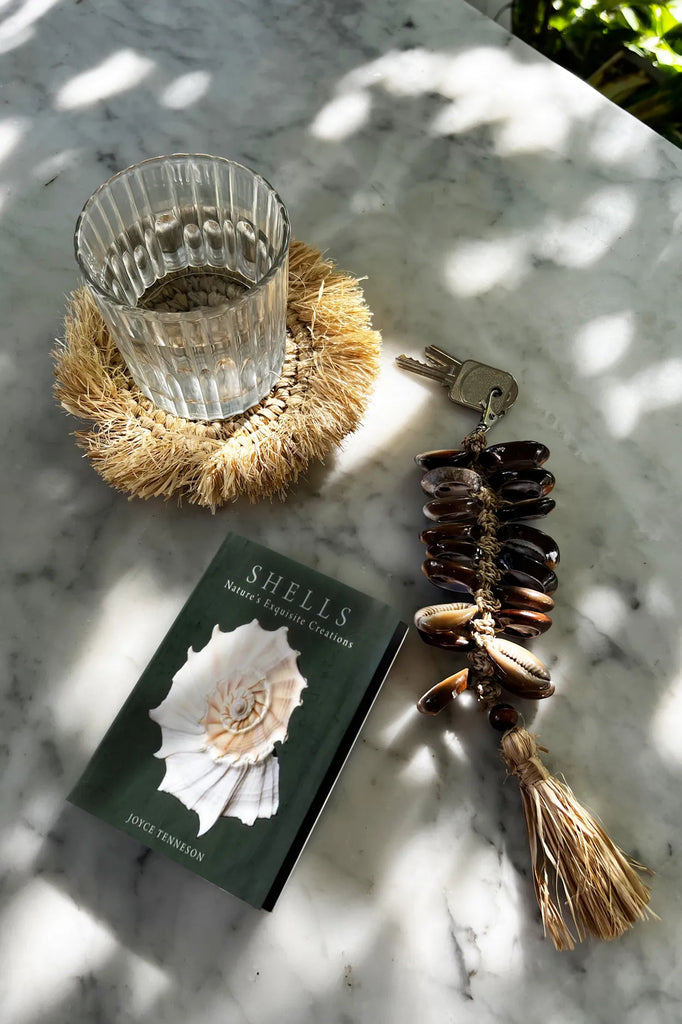 De Raffia Visgraat Sleutelhanger - Natuurlijk Zwart