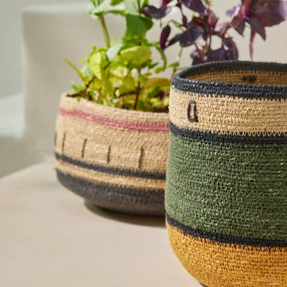 Cross Seagrass Basket - Soft Pink (Medium)