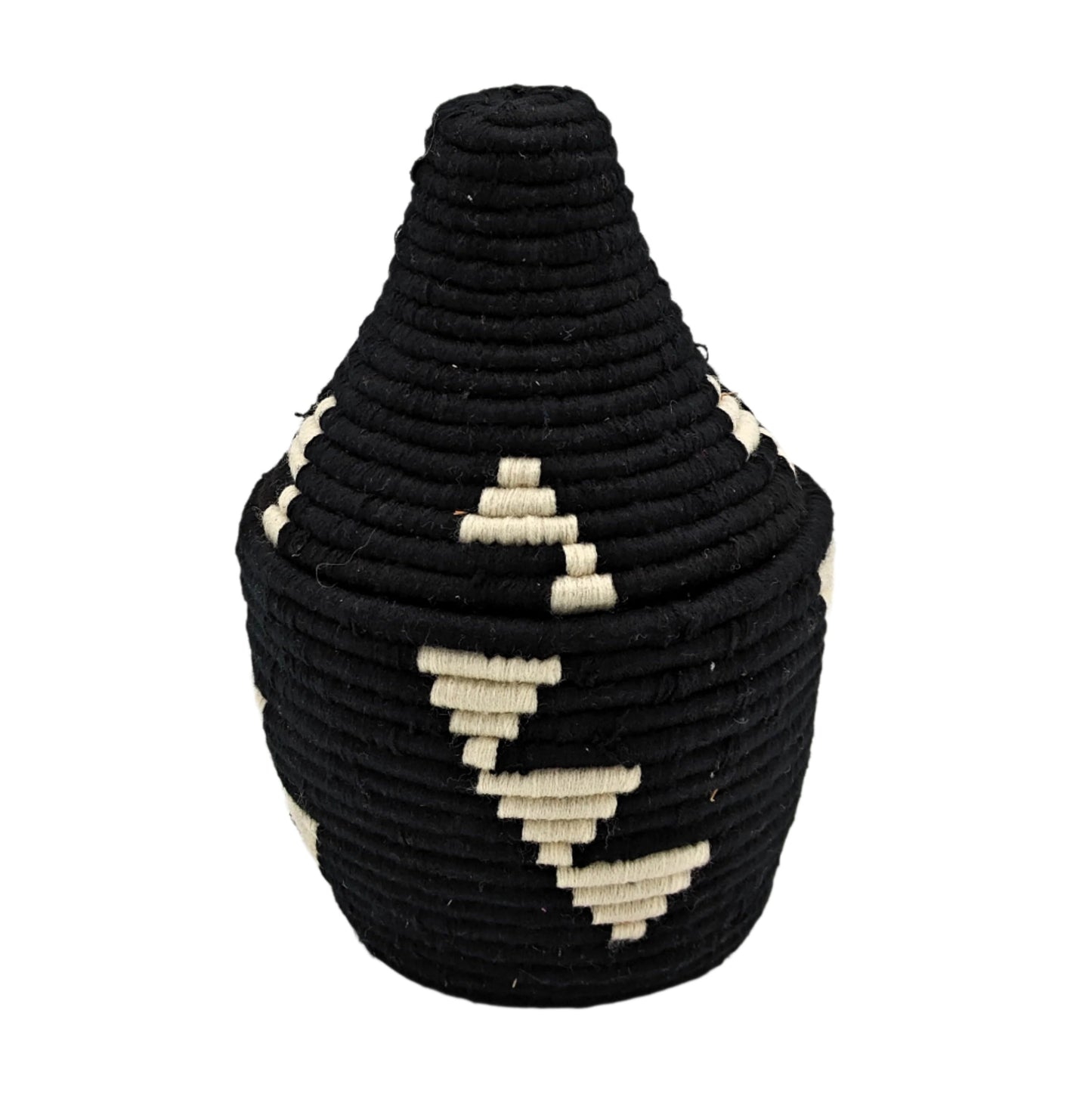 Ouida Black Triangle Berber mand
