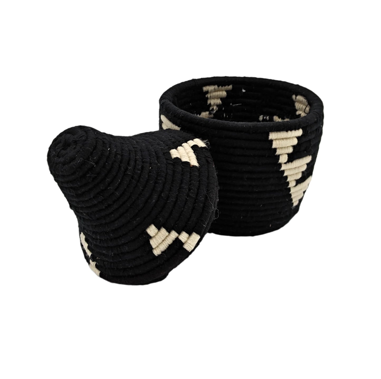 Ouida Black Triangle Berber mand