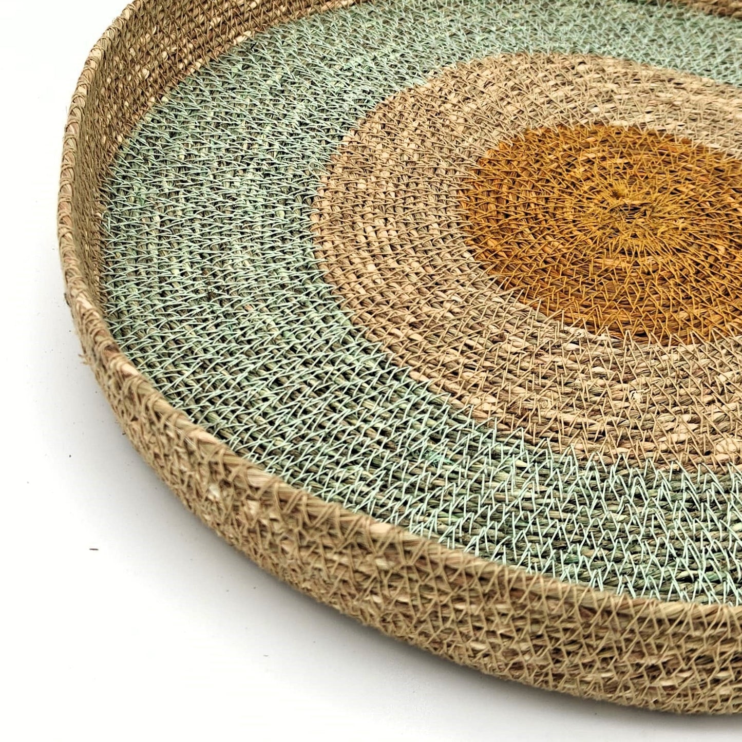 Kampa Round Seagrass Centerpiece