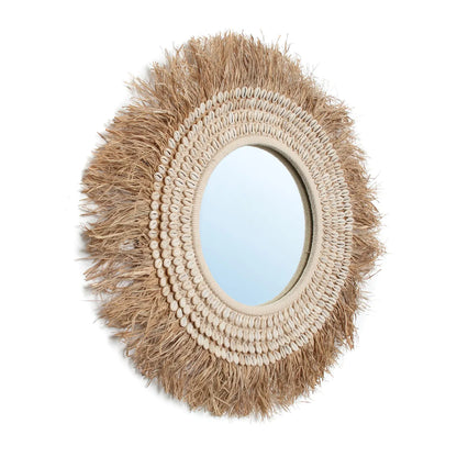 De Raffia Cowrie Spiegel